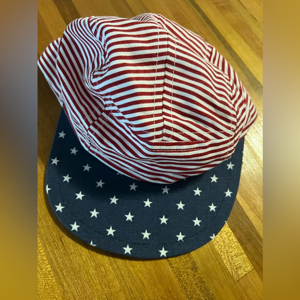 George Hats child size America Hat. Perfect condition.